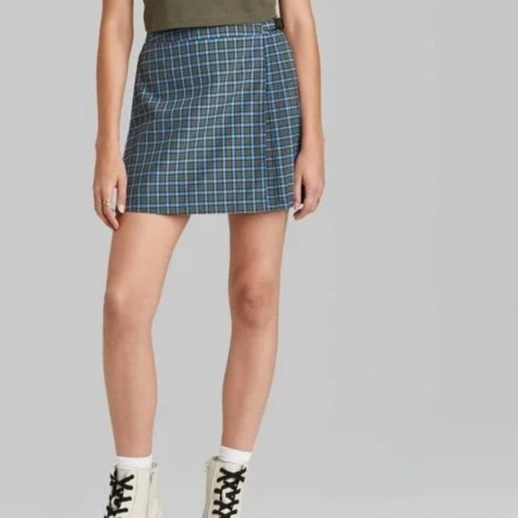 target pleated wrap mini skirt w/buckle detail & elastic waist size M - Picture 3 of 8